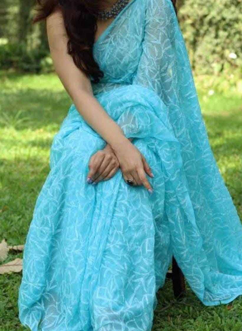 Arham Chikan Hand Embroidered Lucknowi Chikankari Georgette Tepchi Work Saree