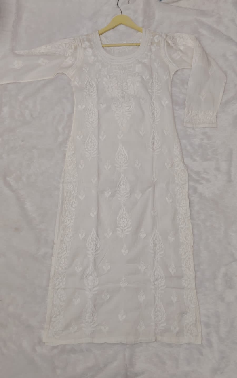 Arham Chikan Hand Embroidered Mul Chanderi Lucknowi Chikankari Kurta- - Image 4